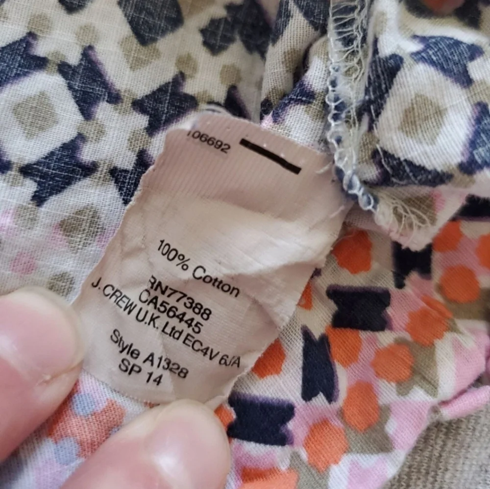 ⭐4/$20 J‎ Crew Pink Geo babydoll Top Size 2